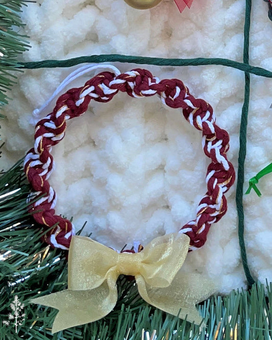 4" Macrame Christmas Wreath with Gold Bow